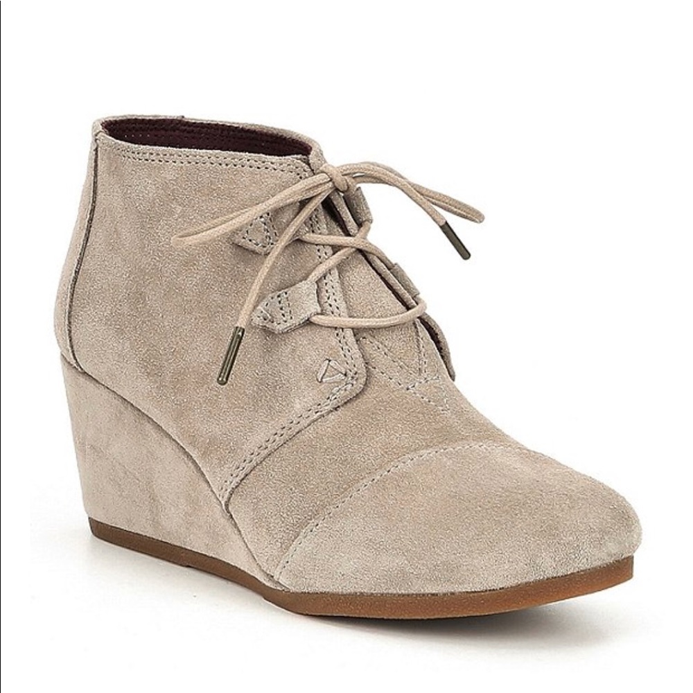 SALE 💕 TOM’s kala suede lace up boogie size 8.5